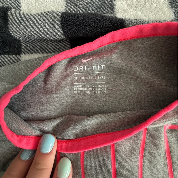 Nike size 3T top - Picture 2 of 3